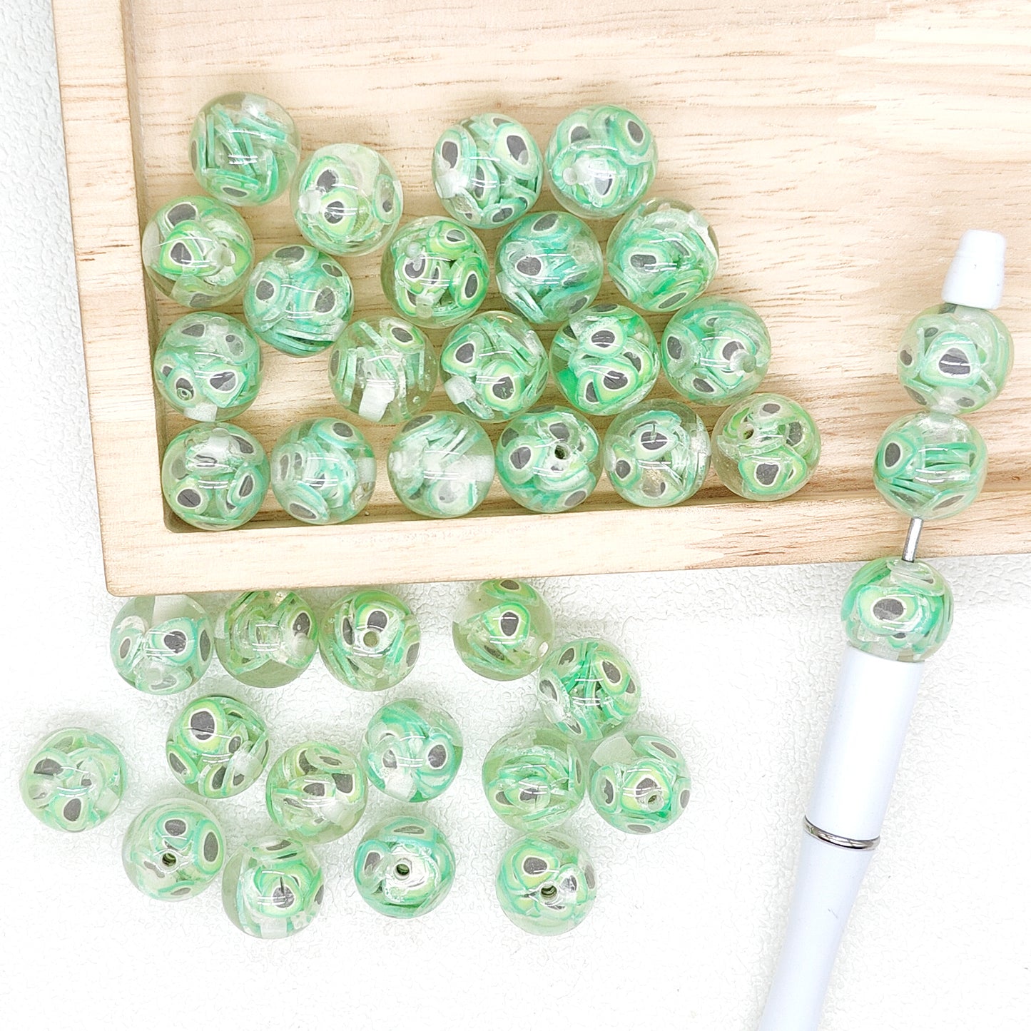 16mm 10Pcs Avocado Pattern Resin Acrylic Beads