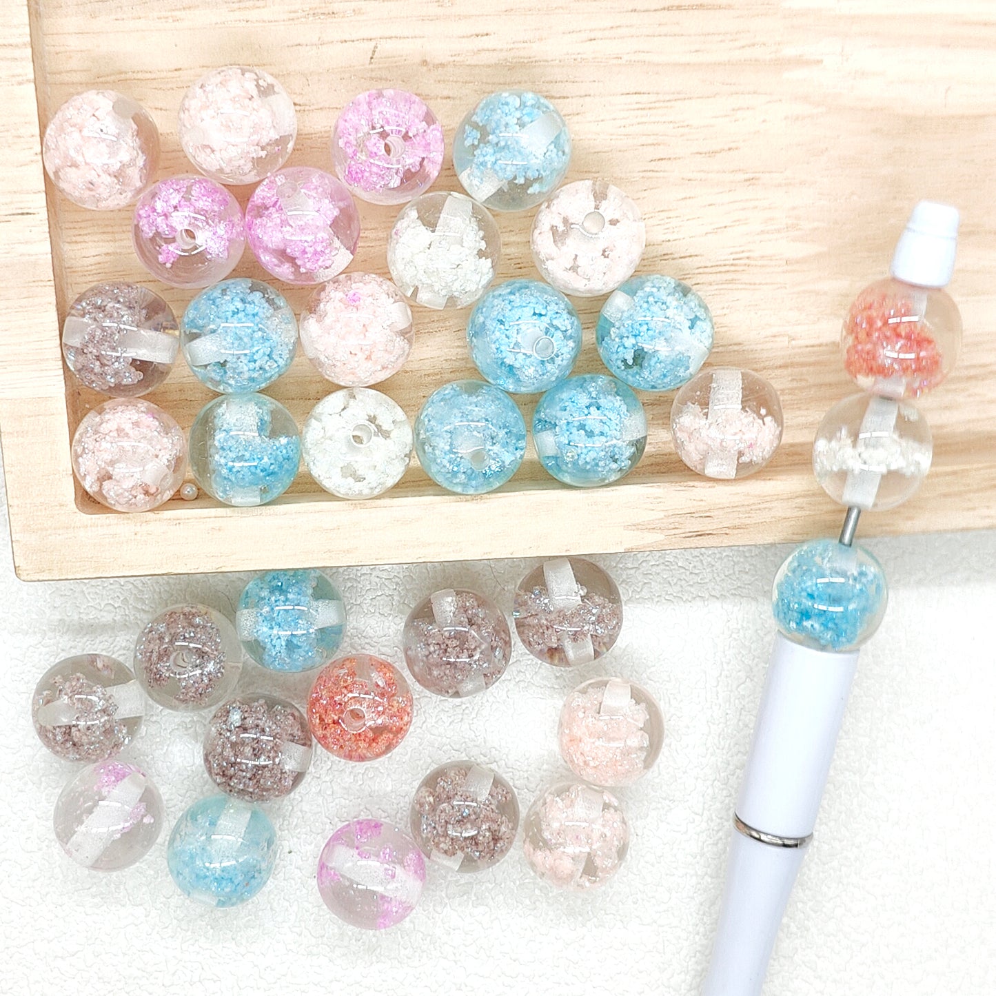 16mm Transparent Acrylic Beads with Faux Snow Filling,Resin Beads