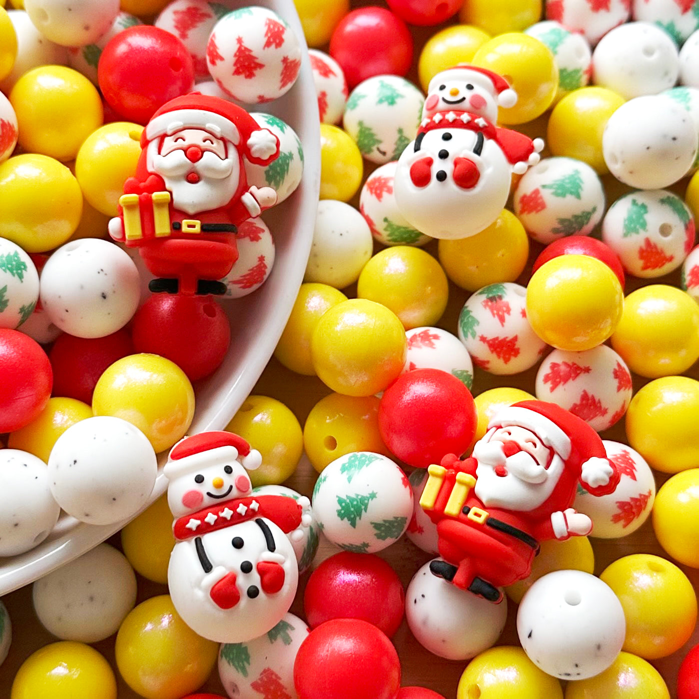 24Pcs Christmas Santa Snowman Focal Beads Assorted Pack,Loose Bead