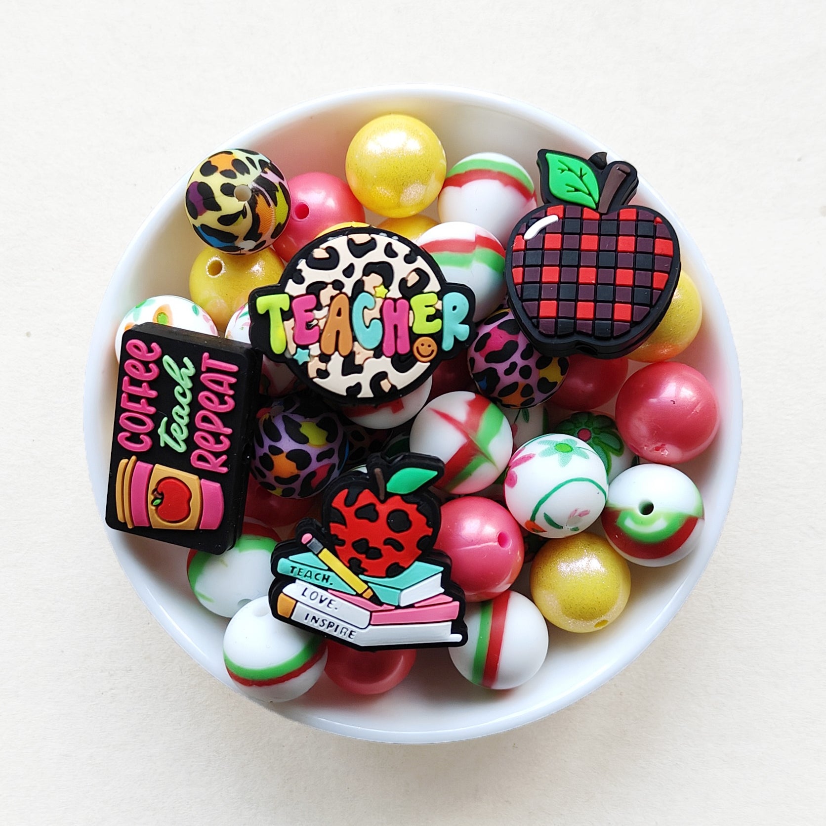 Teacher Apple Focal Beads,Mix Silicone Beads Bulk – MrBiteBabyStore