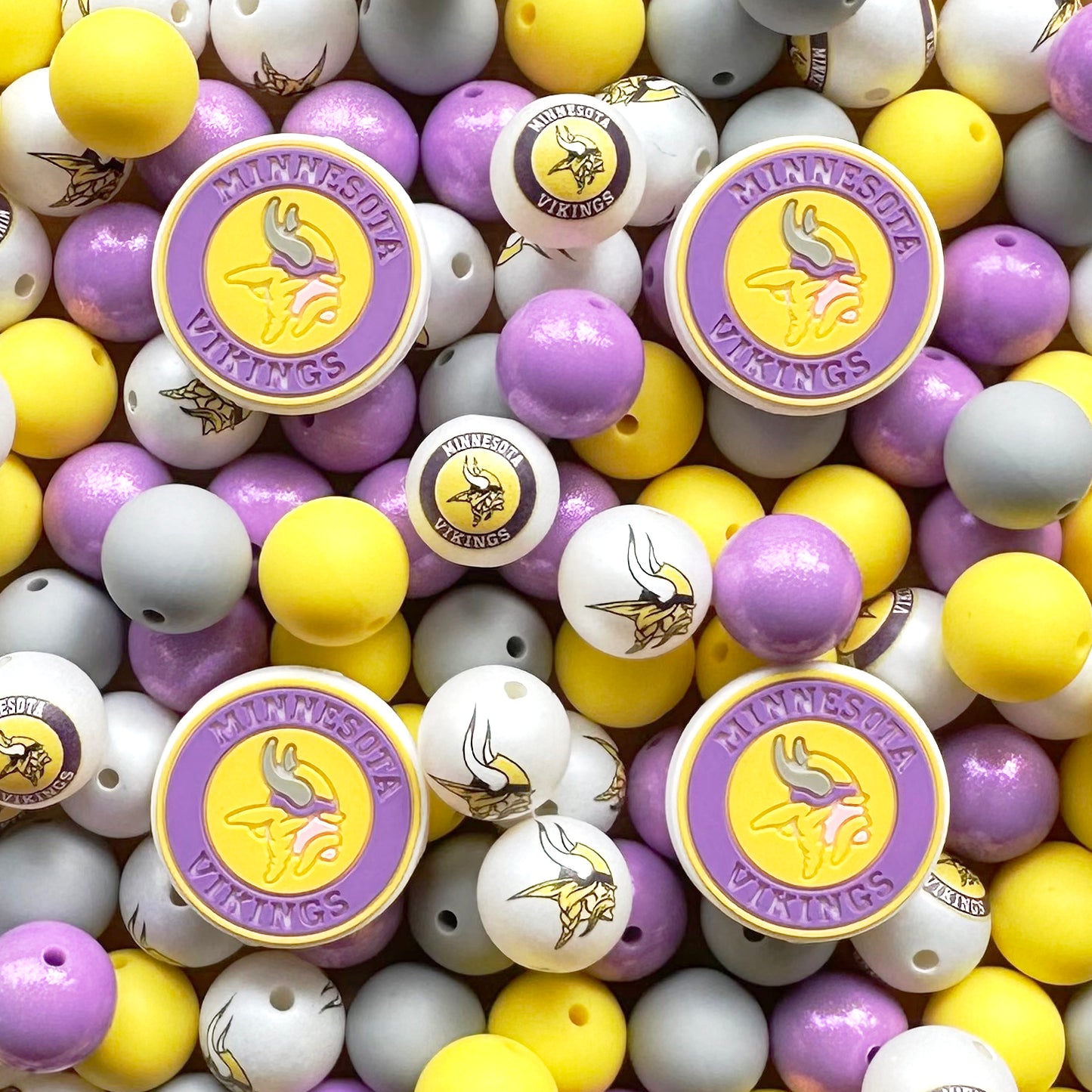 48Pcs Football Team Loose Bead Mix,Keychain Beads,Assorted Lot Beads