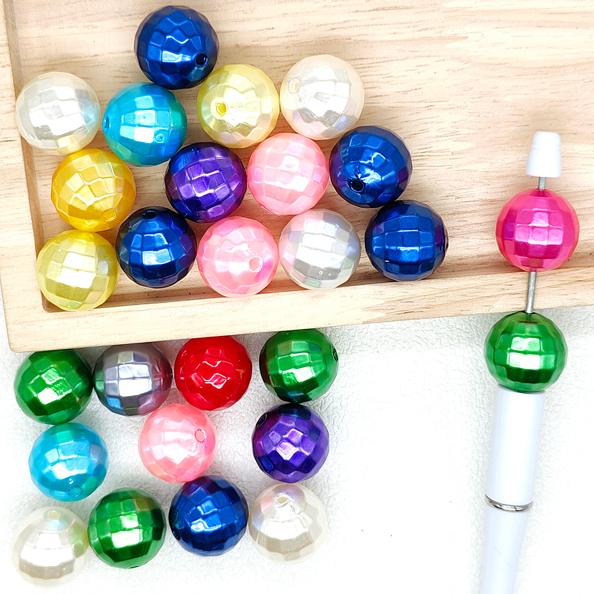 20mm Pearlescent Faceted Acrylic Bubblegum Chunky Beads