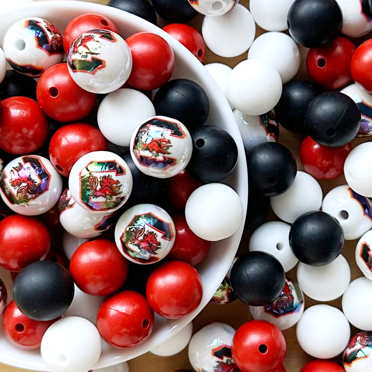 40Pcs College Football Team Assorted Beads,Loose Bead