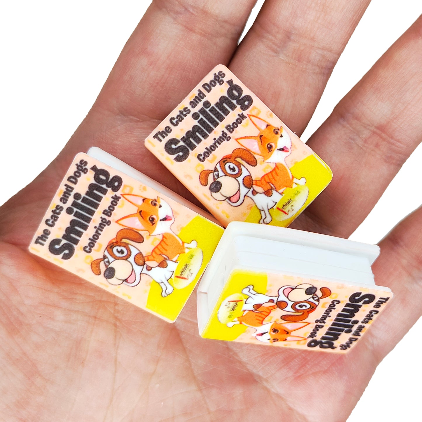 3D Cats Dogs Smiling Book Focal