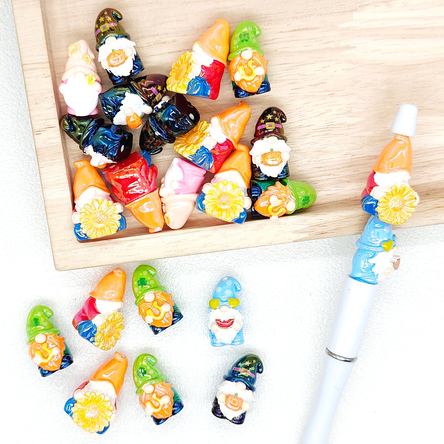 UV Gnome Acrylic Beads,Assorted Style Resin Beads DIY Pen