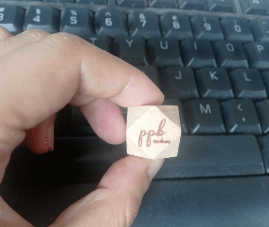 Custom Logo 18mm Beech Hexagon Beads