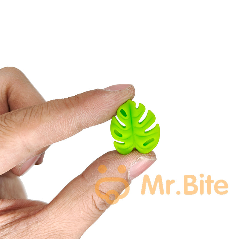 Small Monstera Leaf Focal Beads 20*25*8.5mm