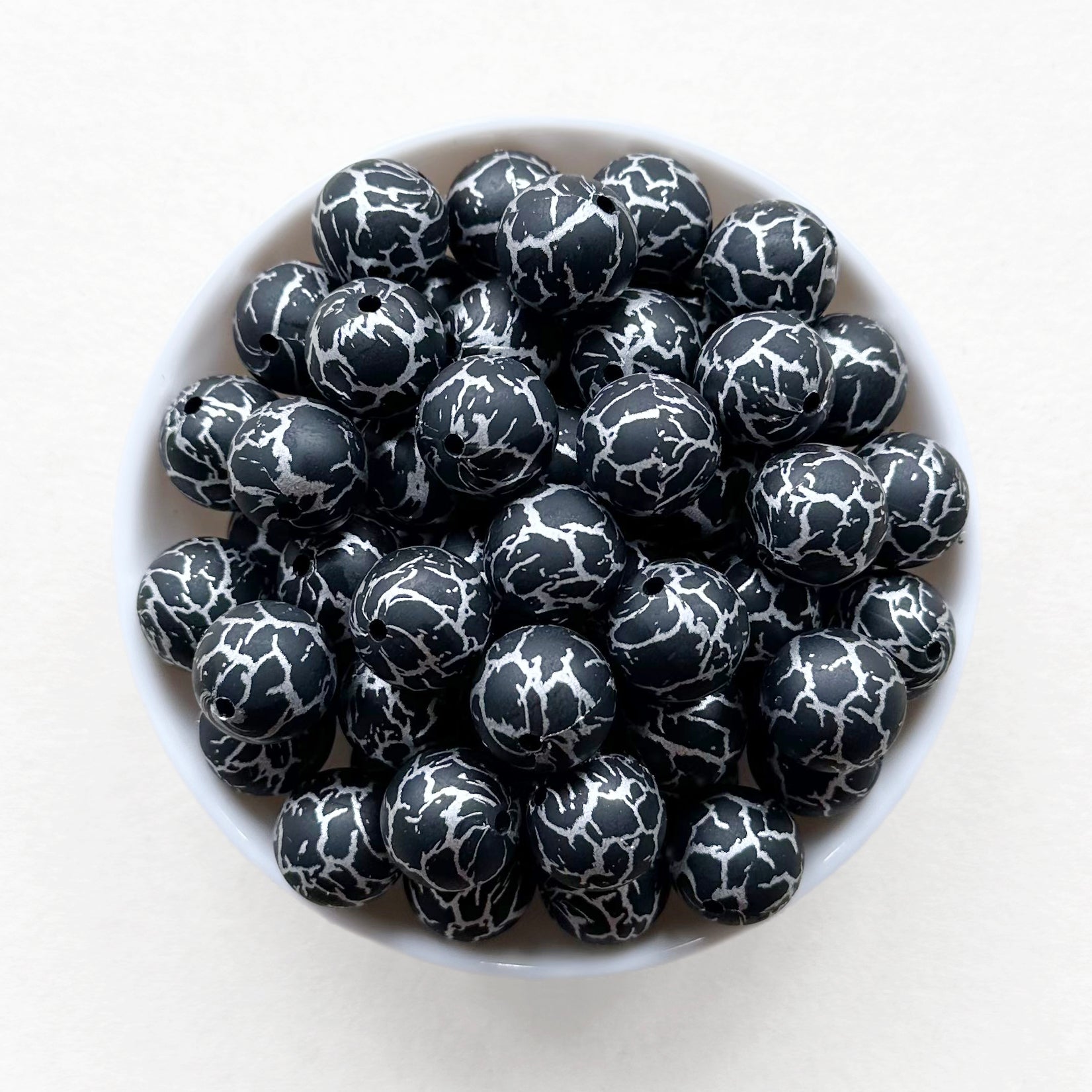 15mm Black Shine Crack Print Round Silicone Bead