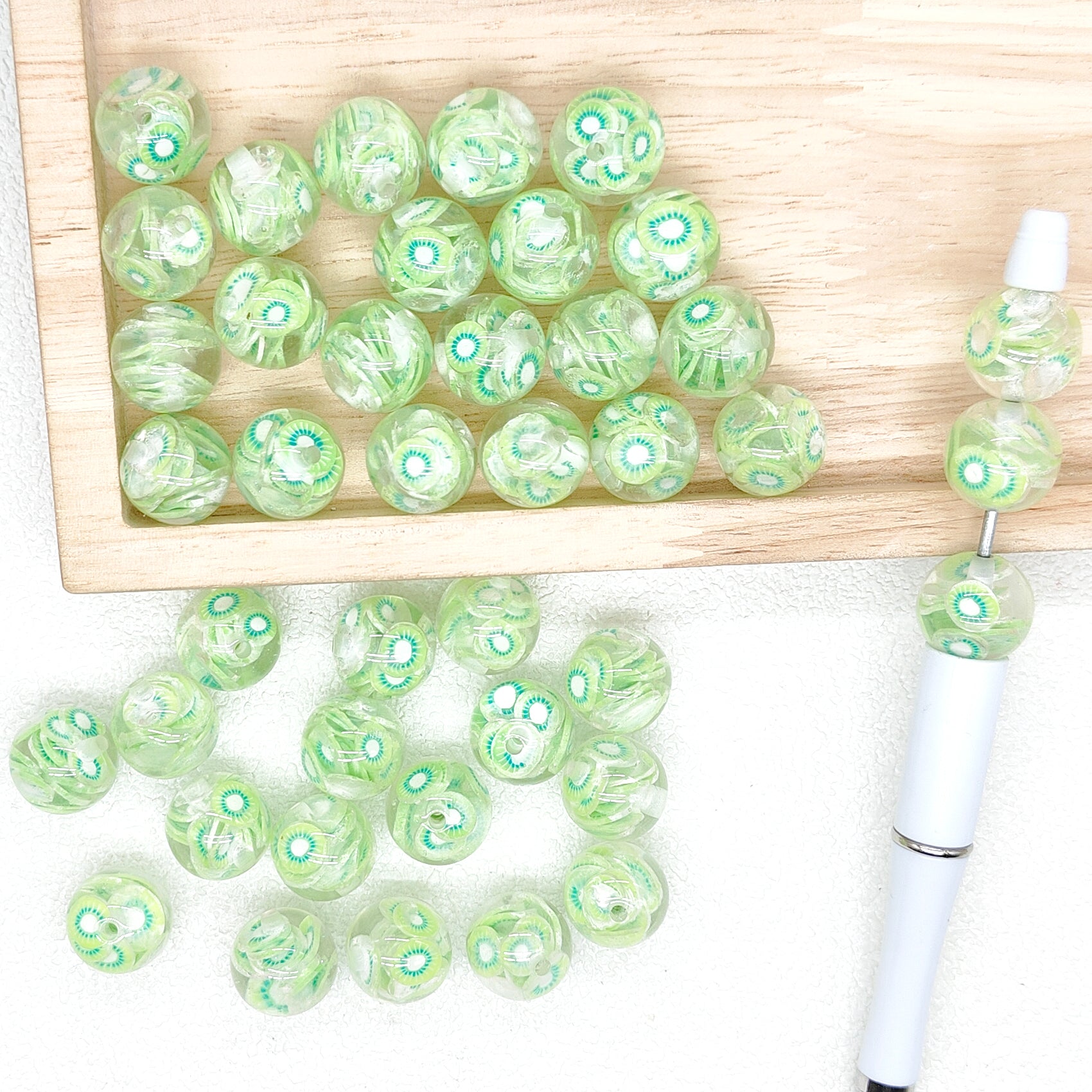 16mm 10Pcs Kiwifruit Pattern Resin Acrylic Beads