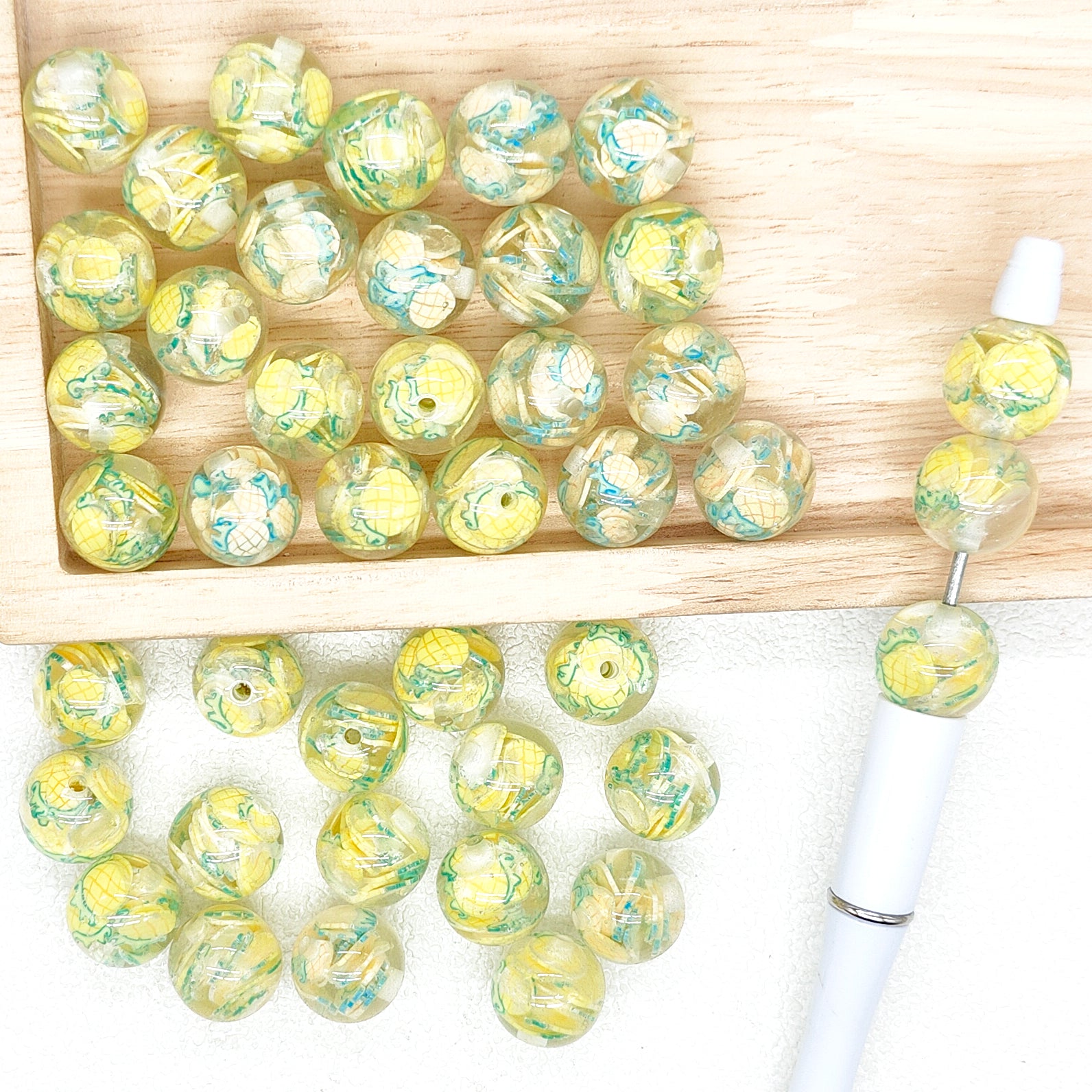 16mm 10Pcs Pineapple Pattern Resin Acrylic Beads
