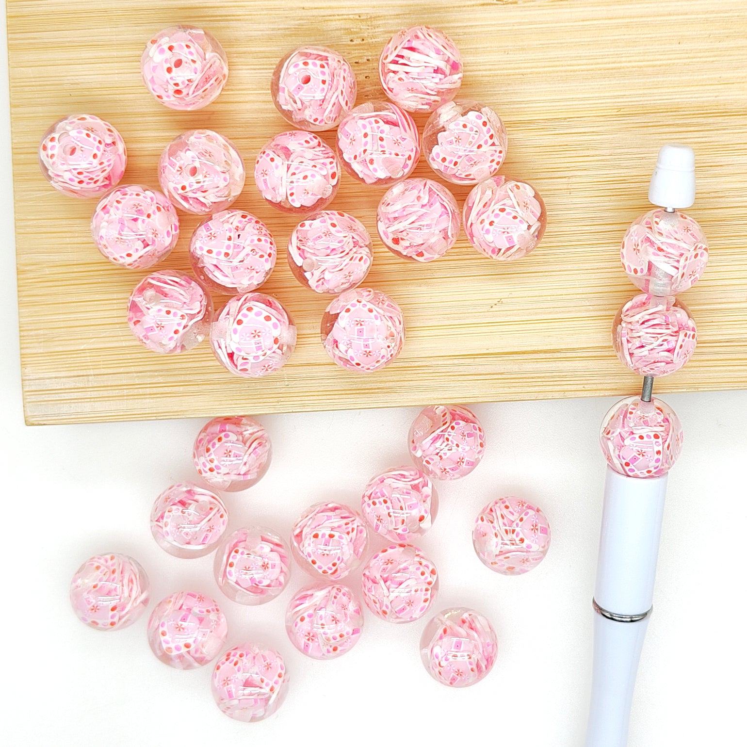 16mm Christmas Gumball Beads,Clear Acrylic with Pink House Clay Slices Beads