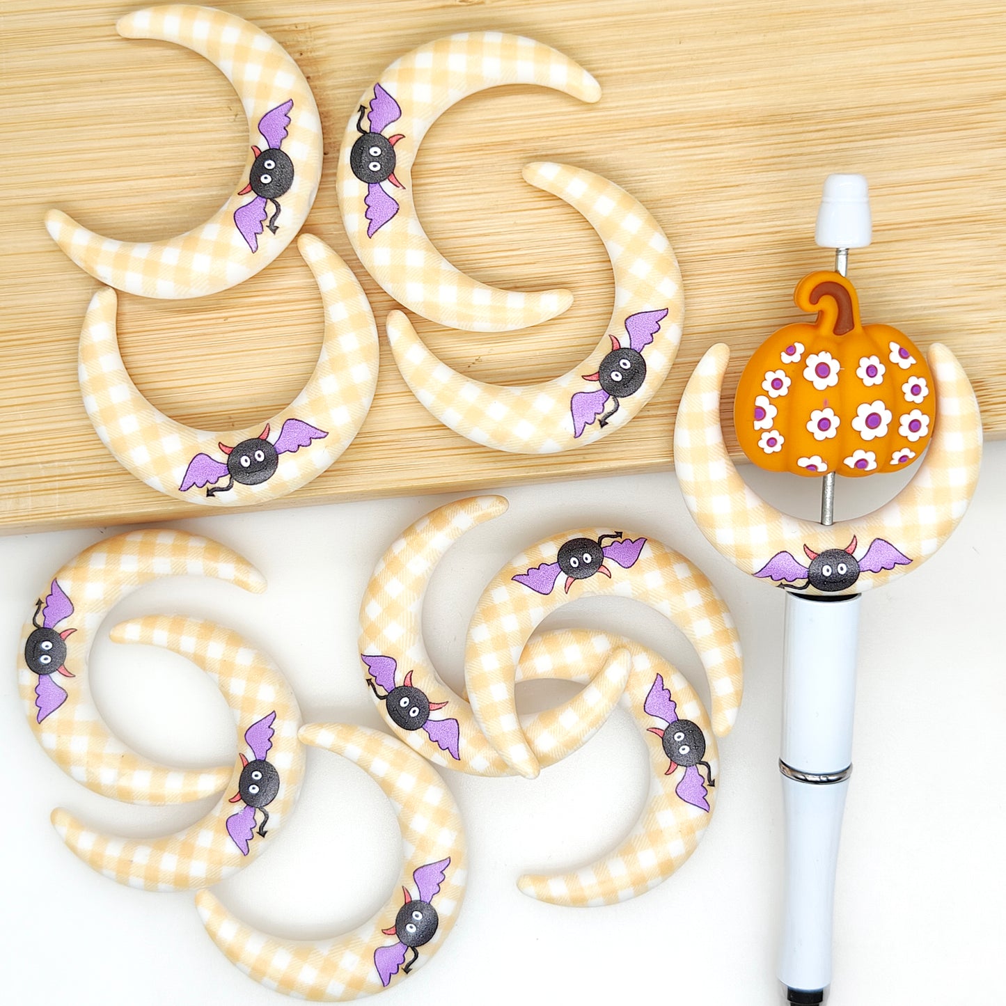 Printed Crescent Moon Shaped Acrylic Beads 47*39mm