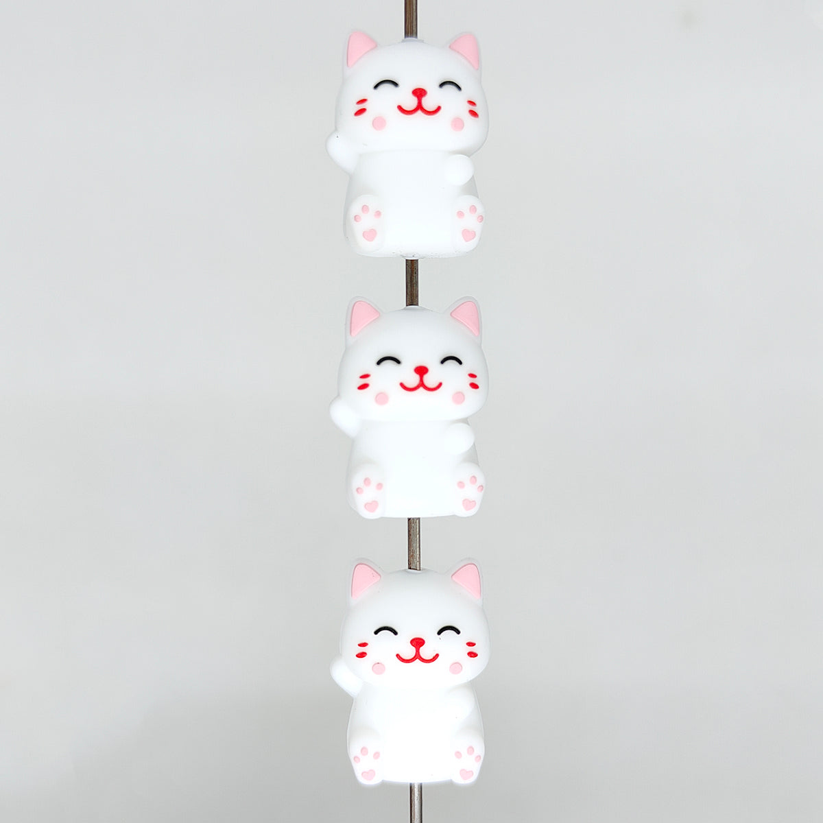 3D White Cat Focal