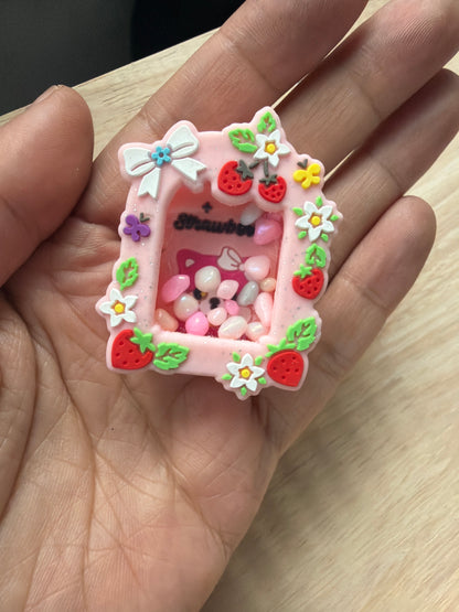 3D Silicone Shaker Beads Box With Cat Strawberry Small Stones Inside bead