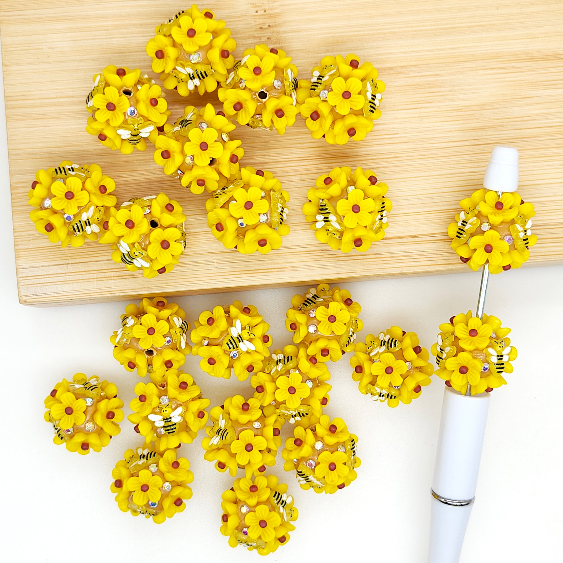 Bee Flower Fancy Beads,Bee Focal Polymer Clay Beads