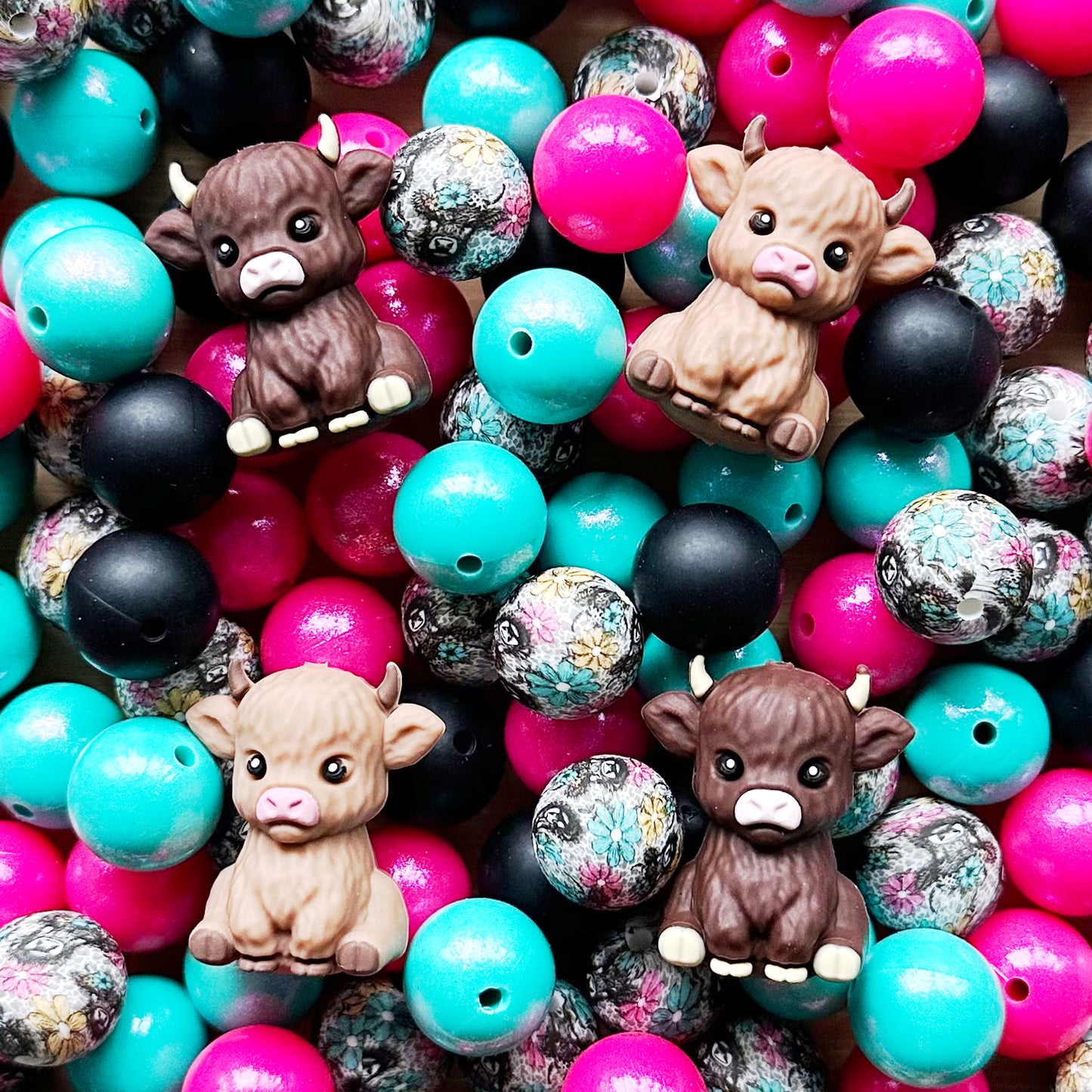 Assorted Highland Cow Silicone Beads Pack