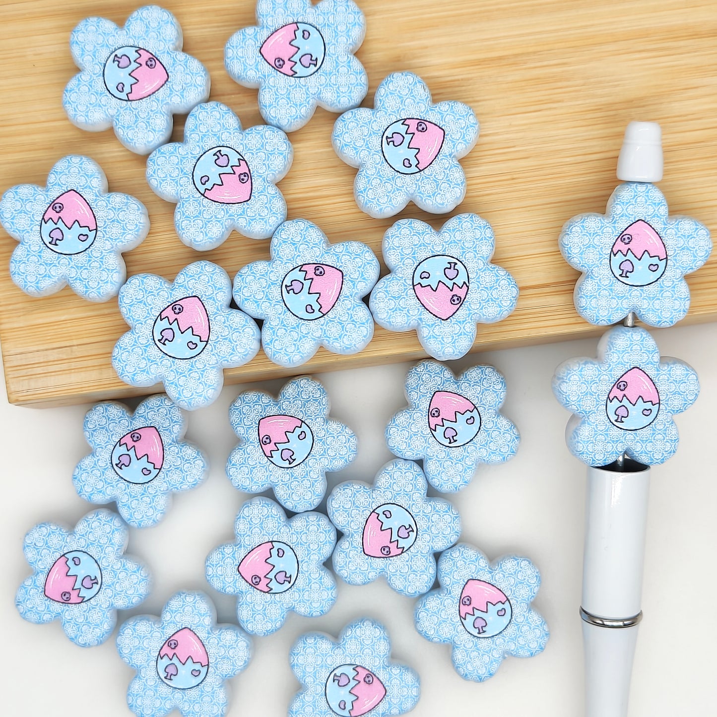 28mmPrint Flower Shaped Acrylic Beads