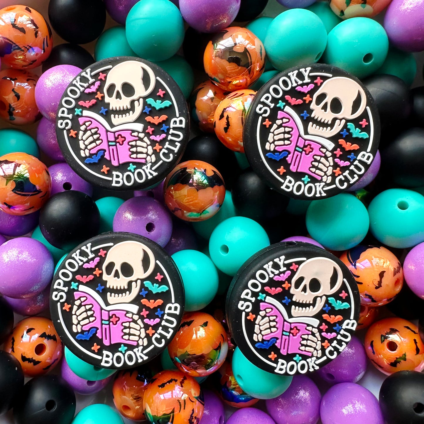 24/48Pcs Assorted Spooky Book Club Silicone Beads