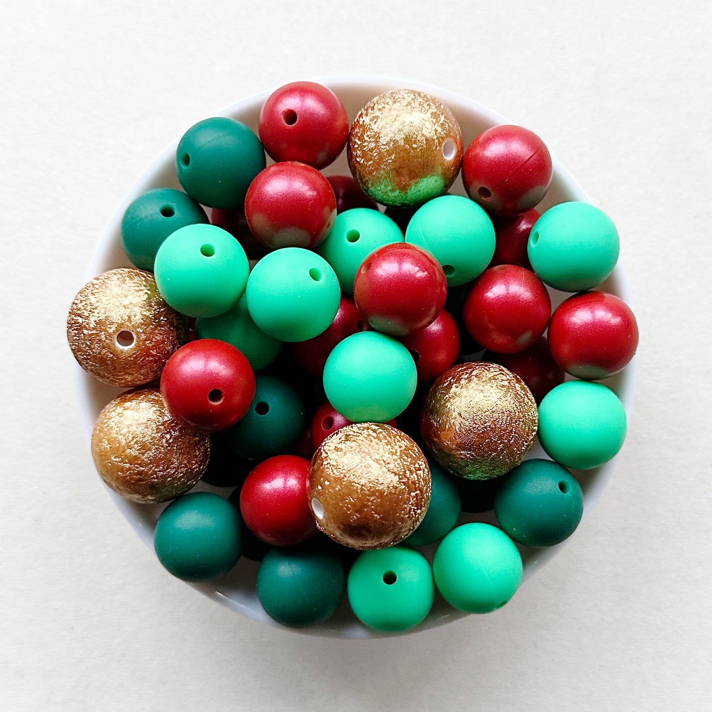 15mm Assorted Christmas Loose Beads