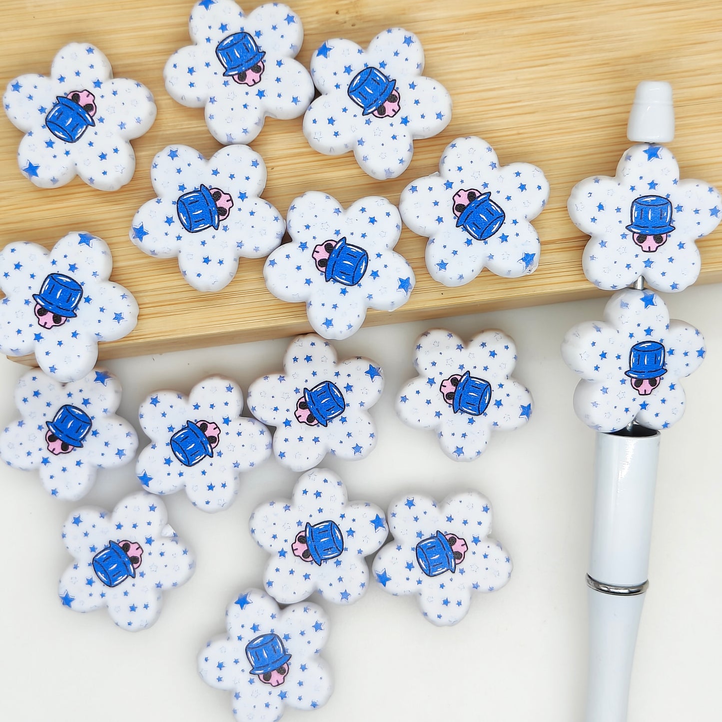 28mmPrint Flower Shaped Acrylic Beads