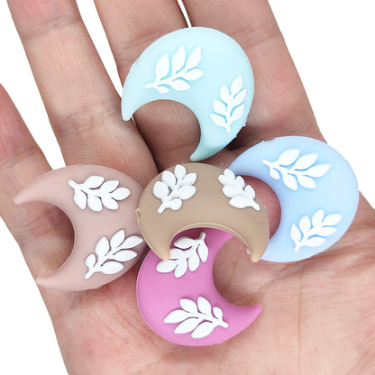 3D Leaf Moon Focal - Assorted Color