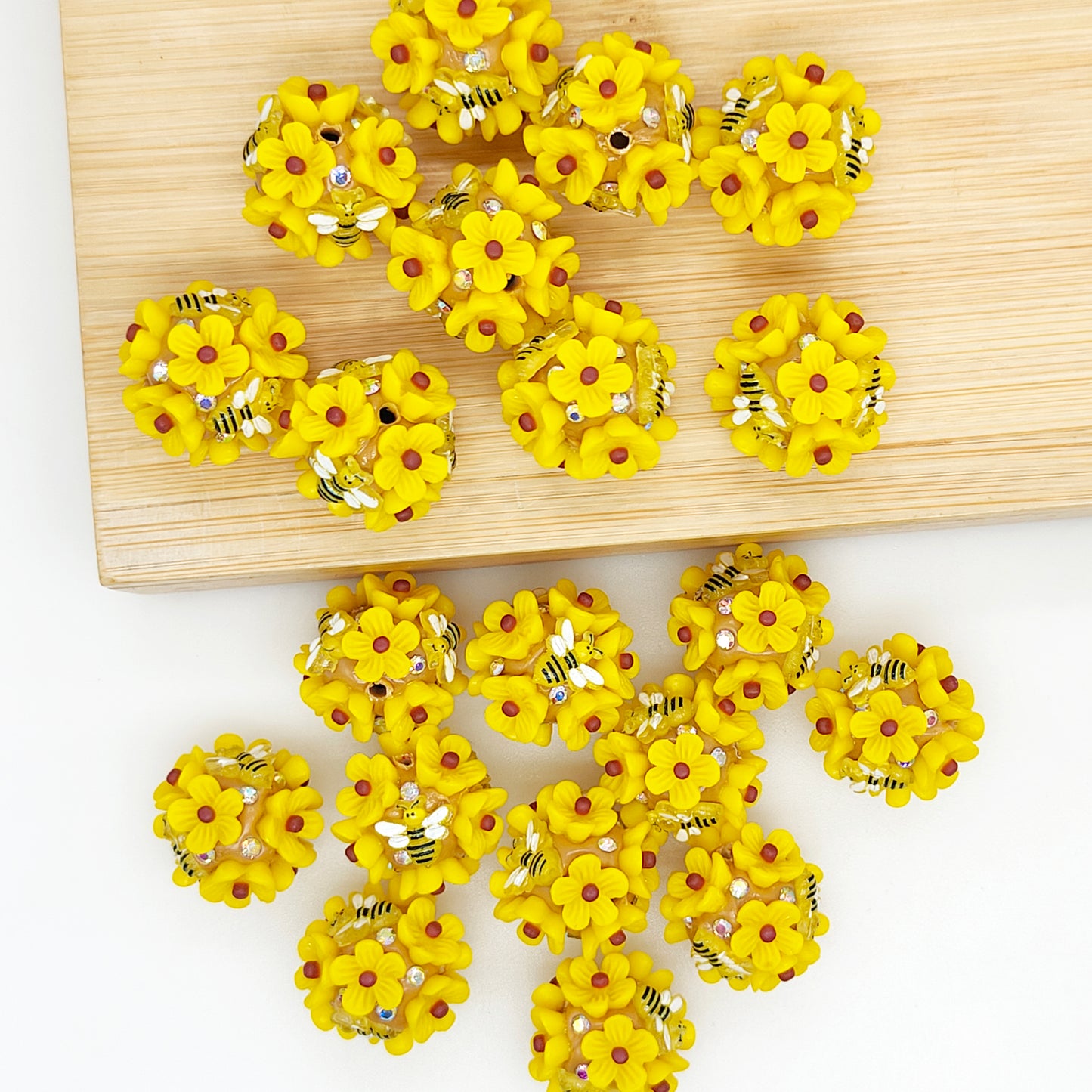 Bee Flower Fancy Beads,Bee Focal Polymer Clay Beads
