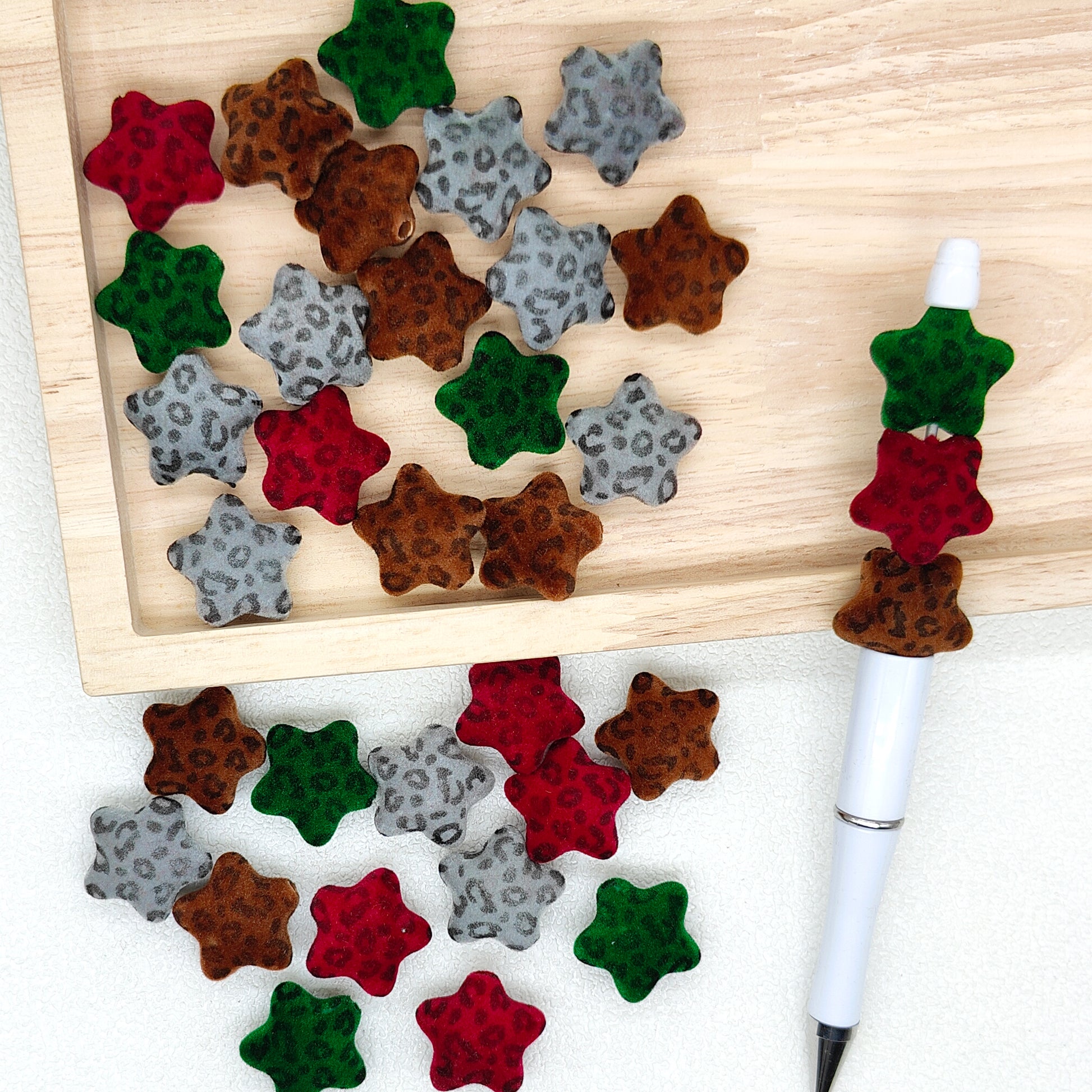 Leopard Star Flocked Acrylic Beads for Christmas Gift